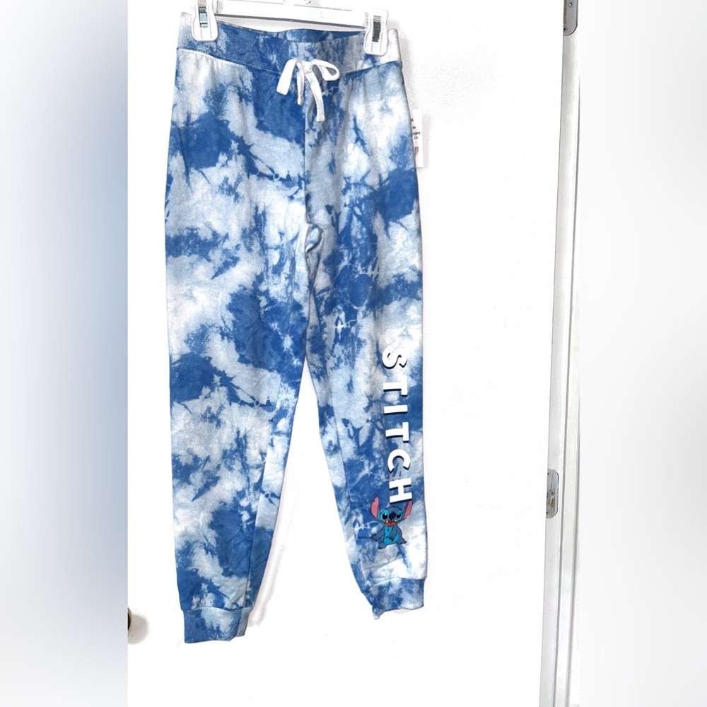 Stitch pants size large